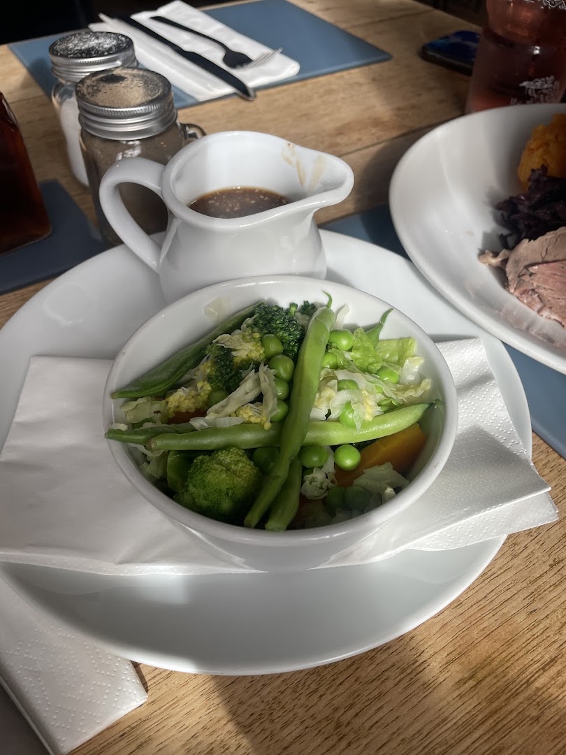 The Black Horse · Photos 11