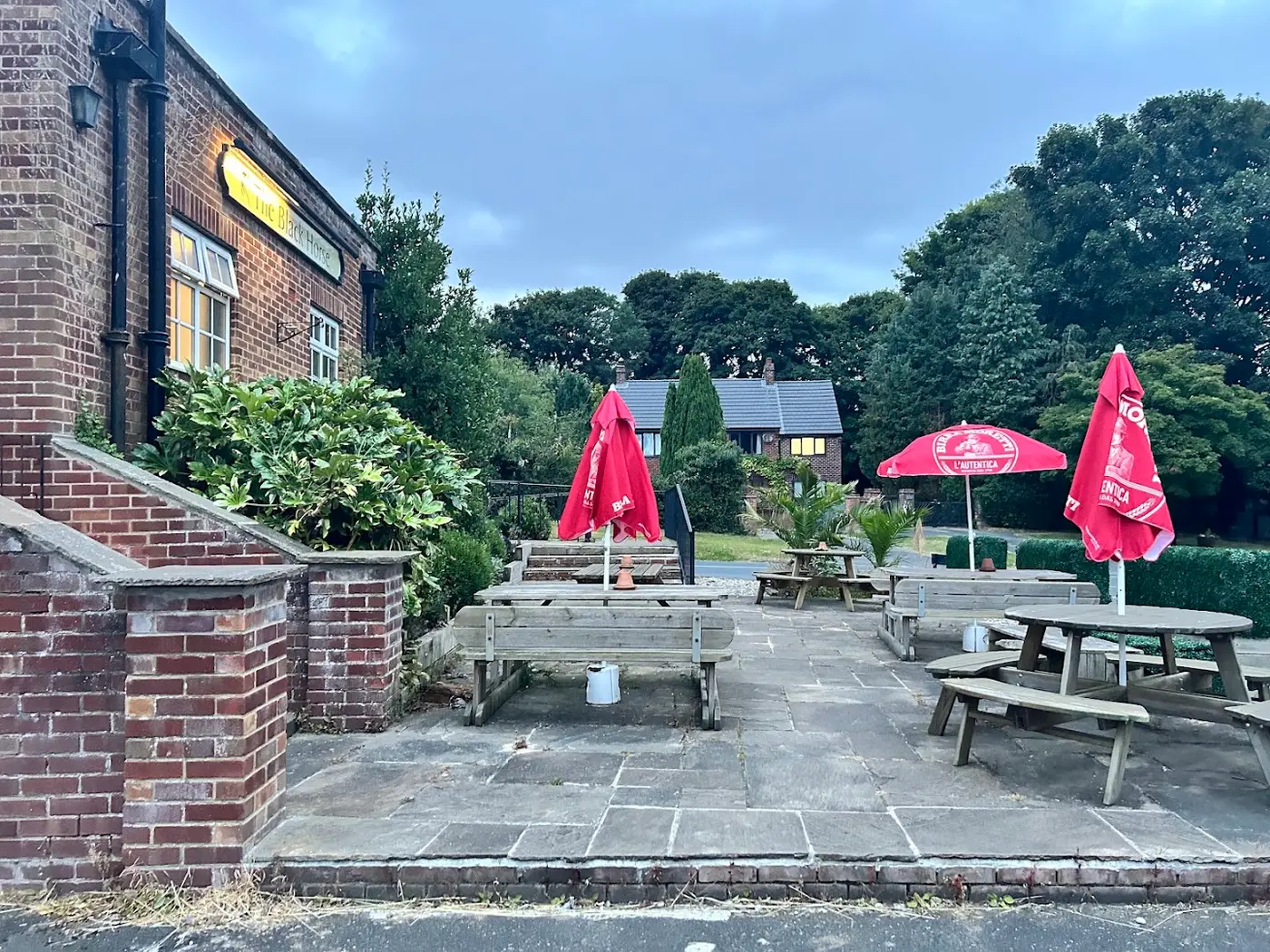 The Black Horse · Photos 6
